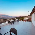 Boutique Eri 3* Gjirokastër