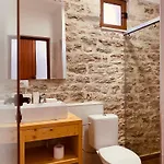 Boutique Eri 3* Gjirokastër