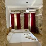 Boutique Eri 公寓式酒店