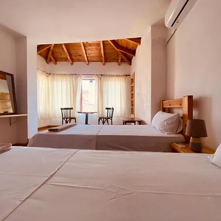 Eri Aparthotel Gjirokastër