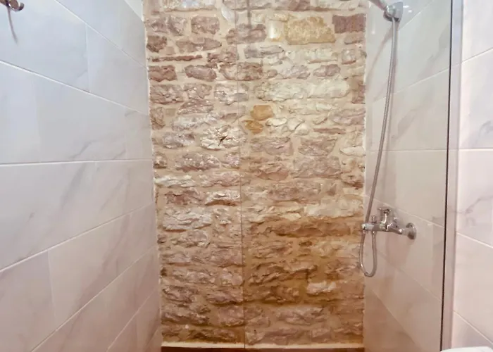 Boutique Eri Gjirokaster