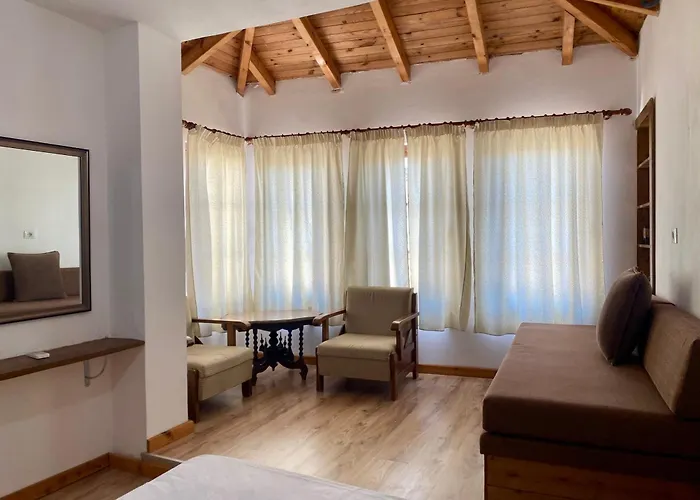 Aparthotel Boutique Eri 4*