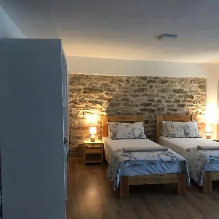 شقة فندقية Eri Gjirokastër