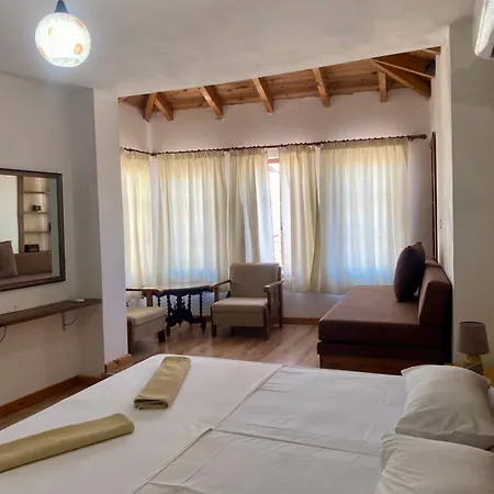 Boutique Eri شقة فندقية