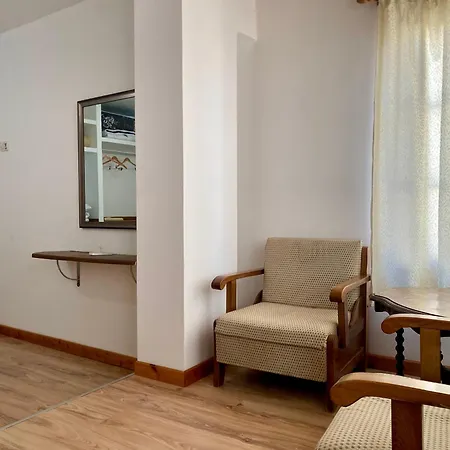 Boutique Eri Aparthotel Gjirokastër