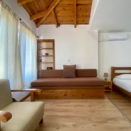 Boutique Eri Gjirokastër